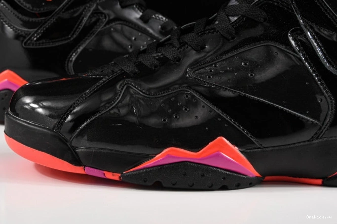 One Kick Black Retro 7 Air Patent 313358-006 Jordan 0802